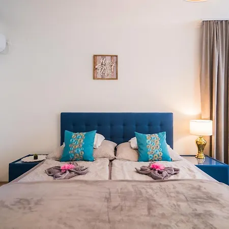 Relax Apartman Apartment *